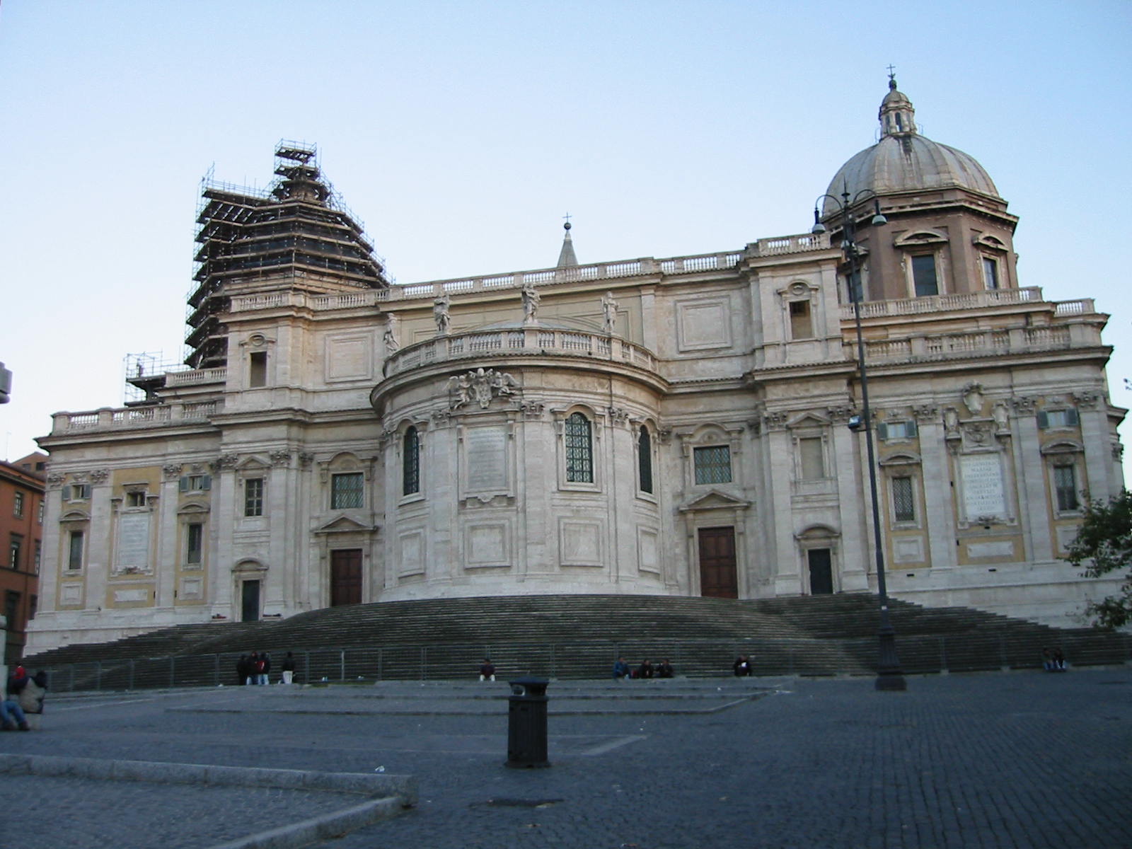 Santa Maria Maggiore, rear of church near dusk